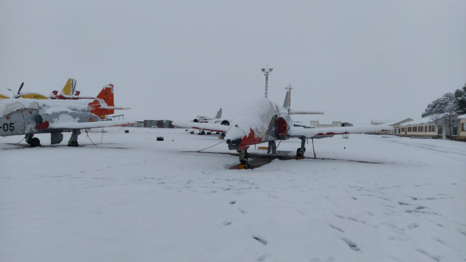 nive-base-aerea-los-llanos58436b32-a0ee-4160-9448-2cb084e97b09.jpg