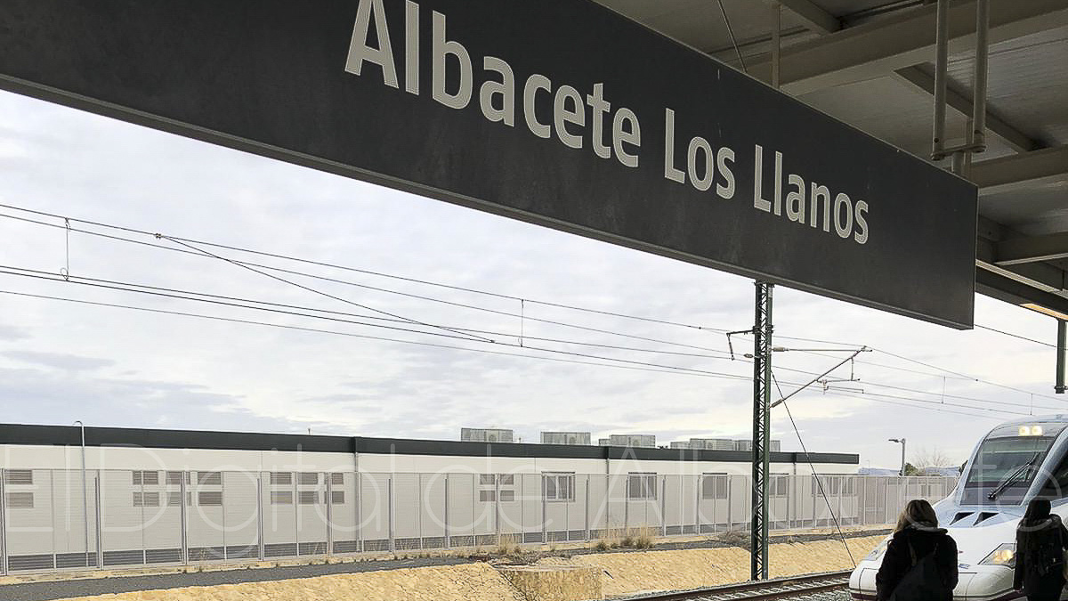 tren albacete