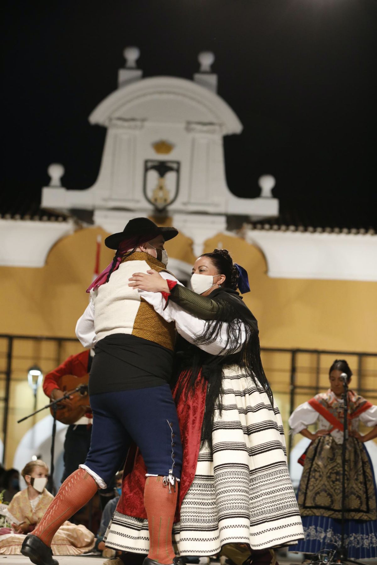 La Exaltación del Traje Manchego se abrió paso en el Recinto Ferial de Albacete