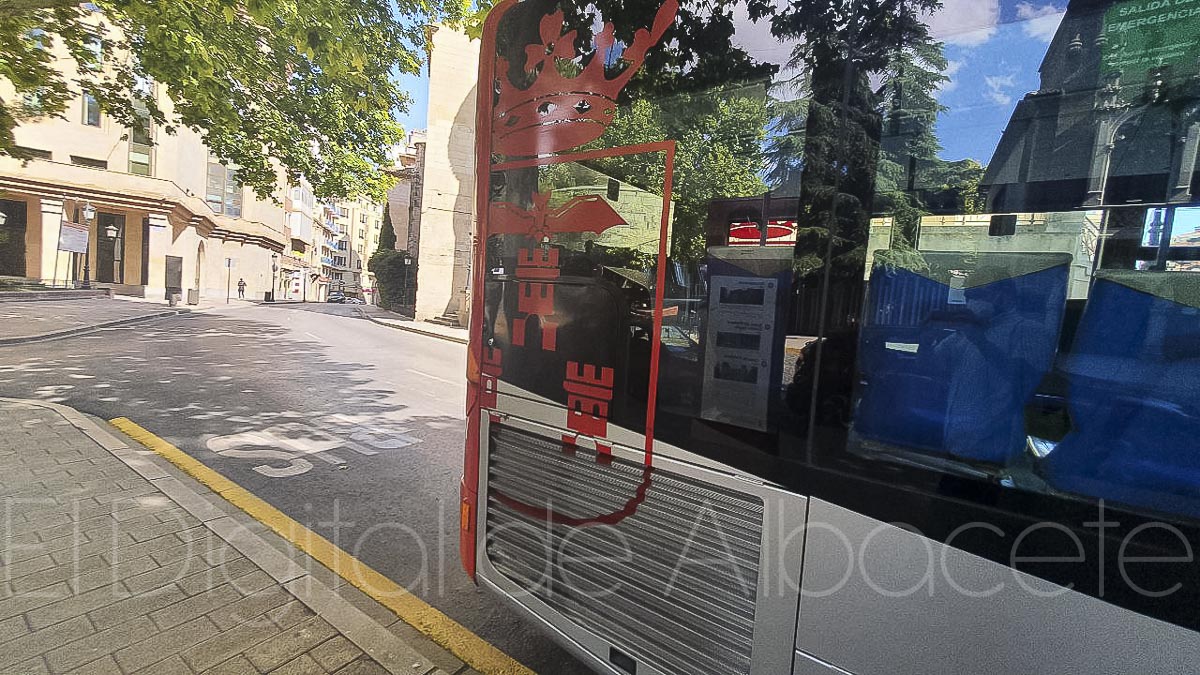 Autobús urbano en Albacete / Imagen de archivo