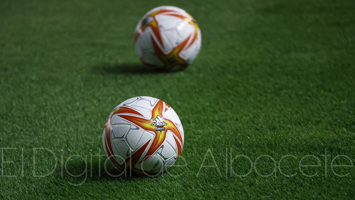 Foto de archivo. Balón de fútbol