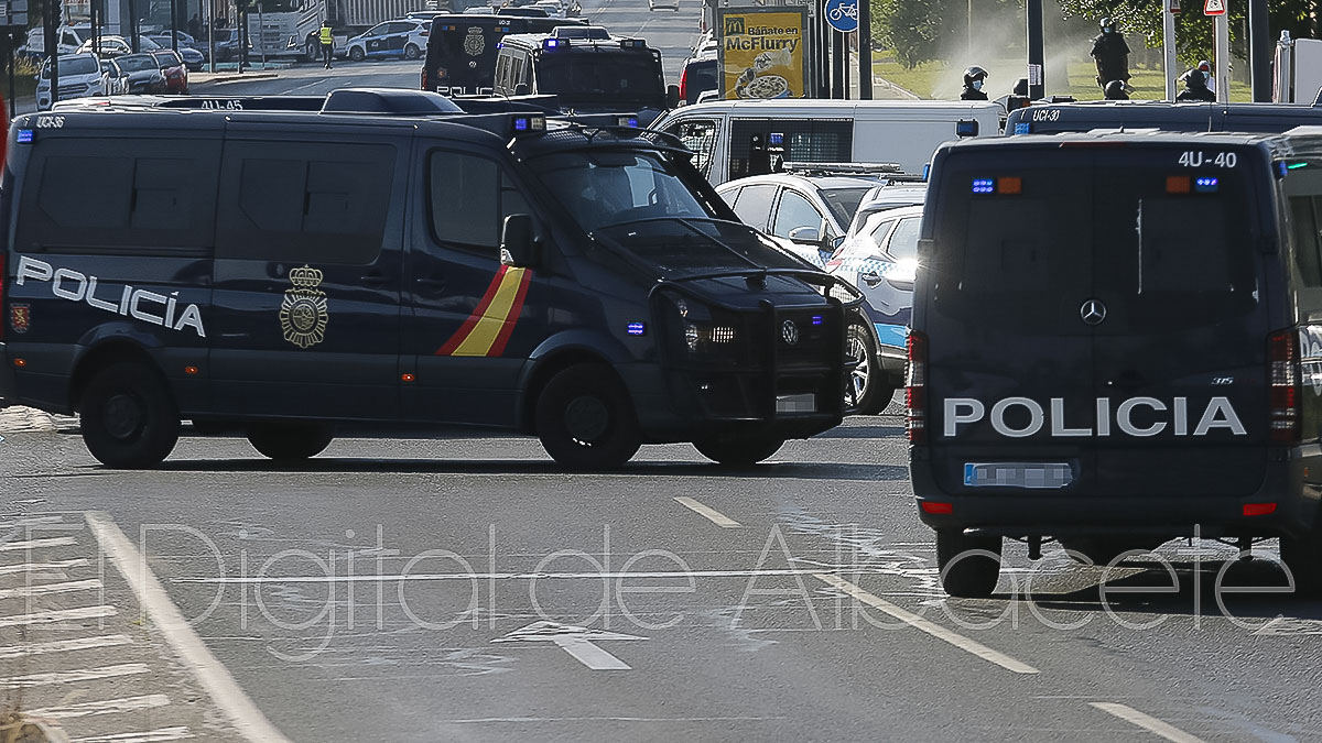Vehículos de la Policía Nacional