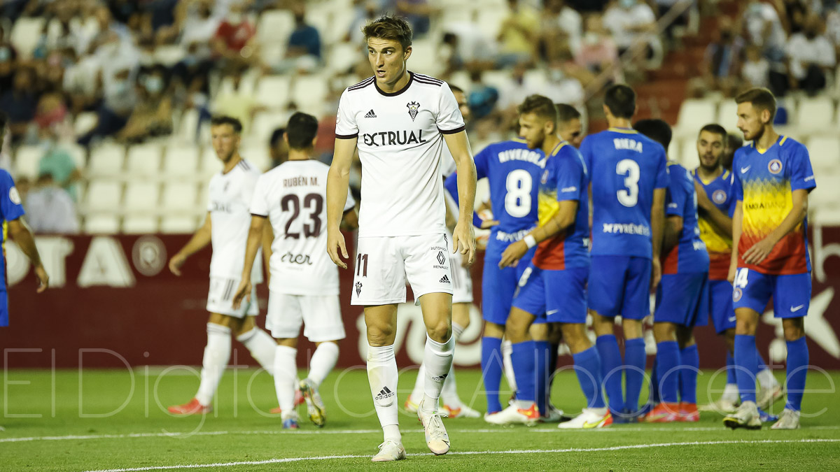 La afición del albacete balompié hará 1. 200 kilómetros para apoyar a su equipo en andorra