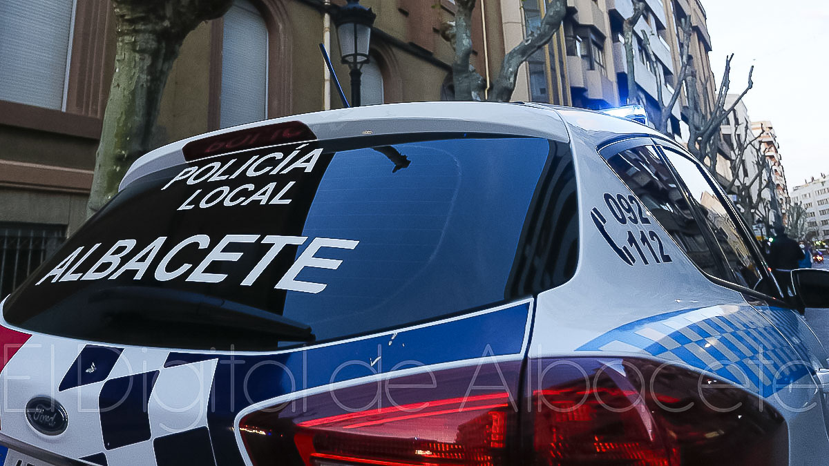 Coche de la Policía Local de Albacete. Foto de archivo