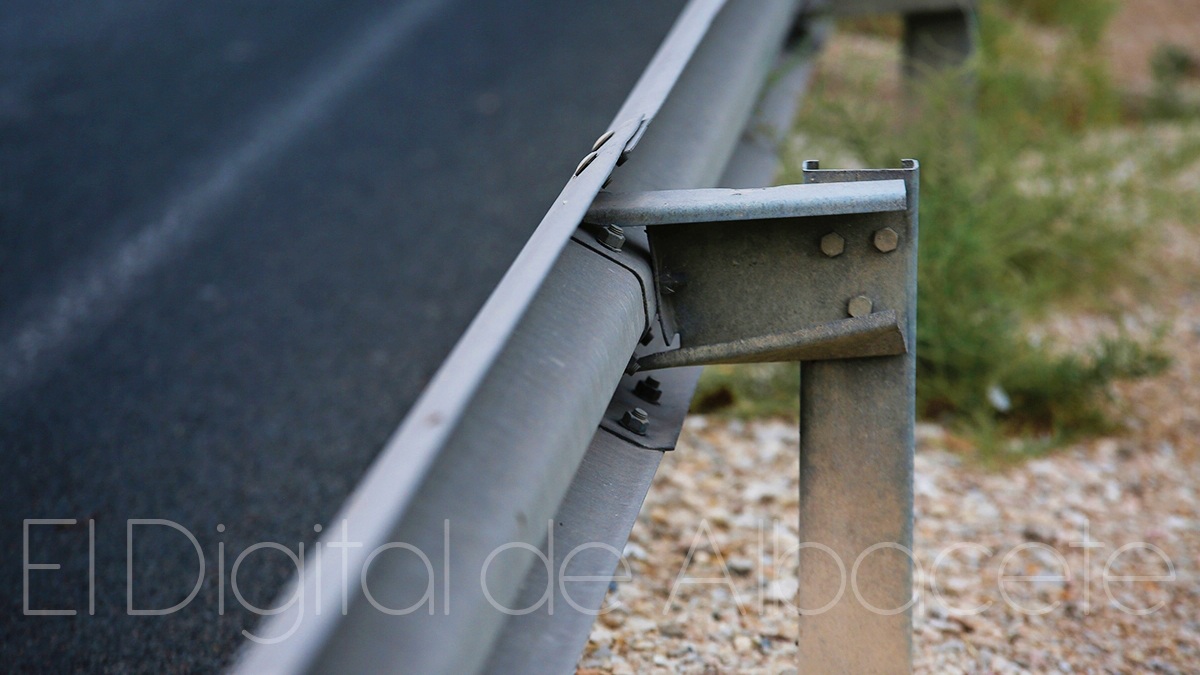 Foto archivo de una carretera en Albacete