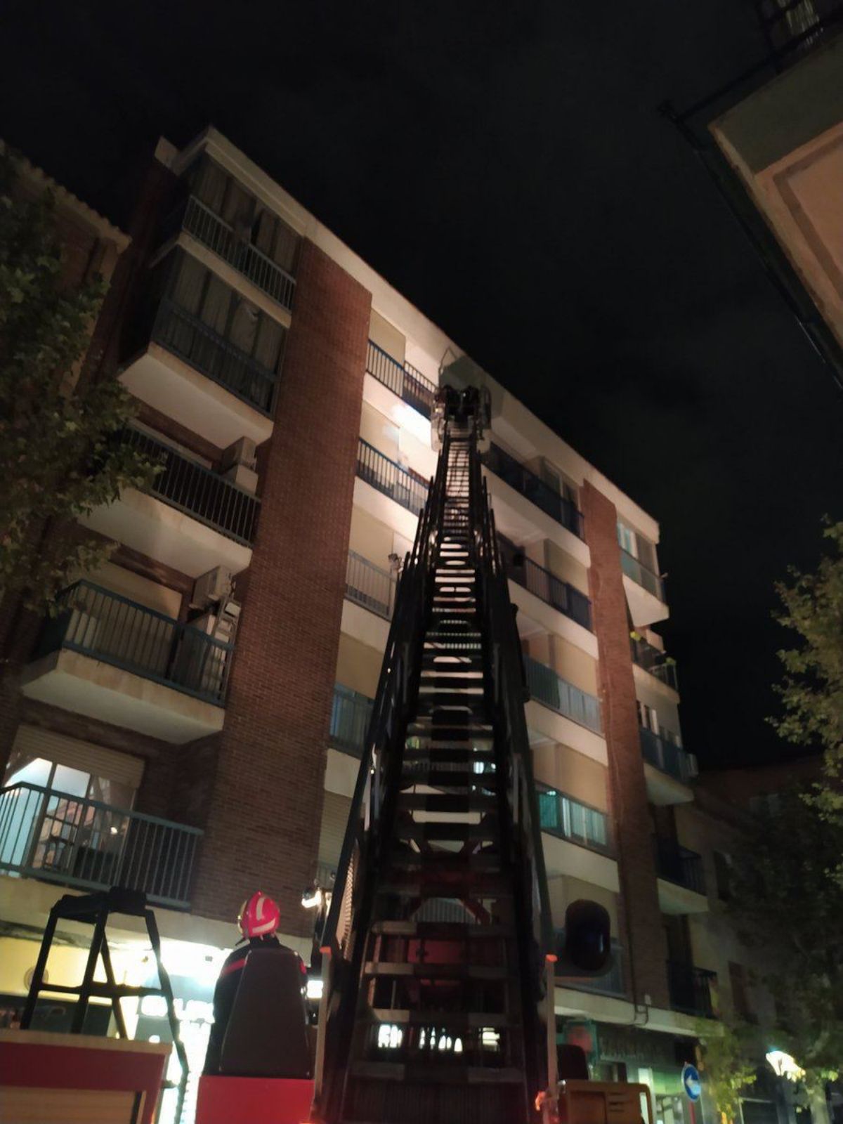 Bomberos de Albacete intervienen en Blasco Ibáñez