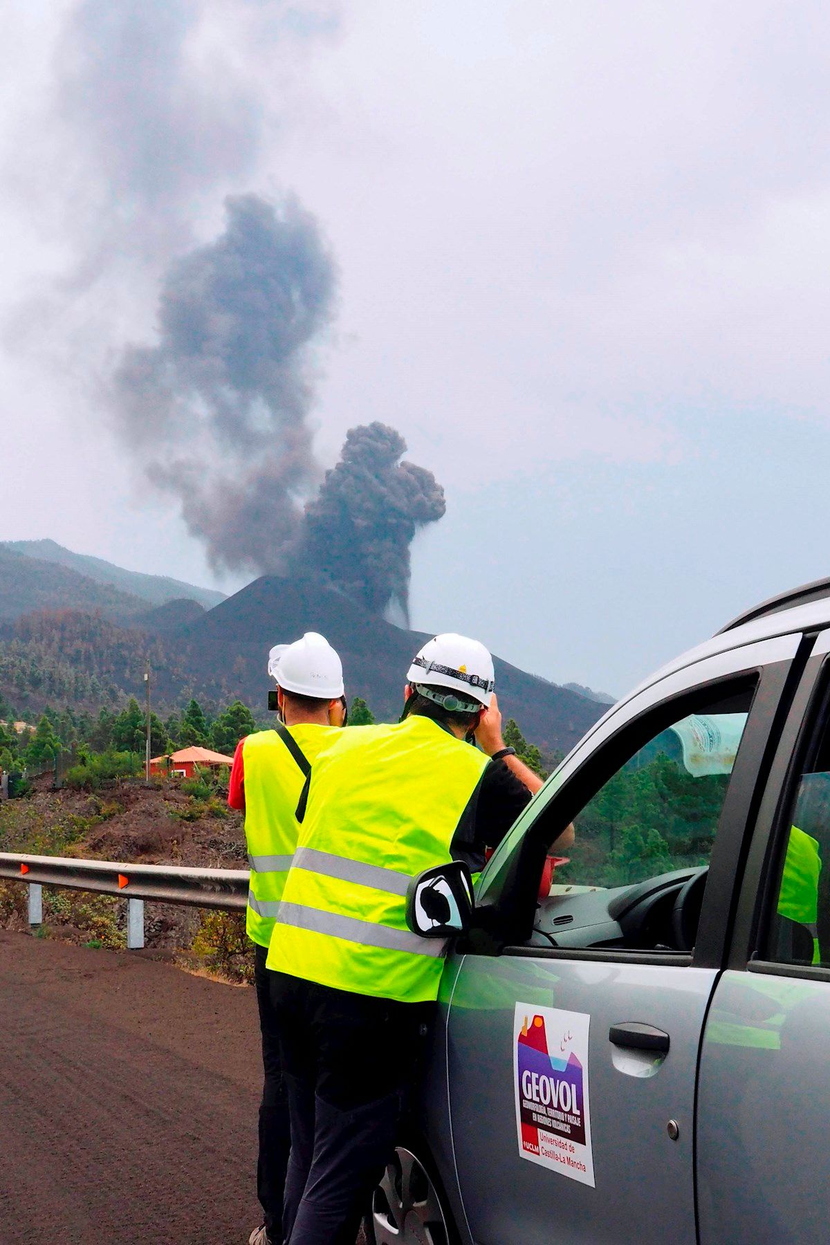 El trabajo de los científicos, clave en la crisis del volcán de La Palma