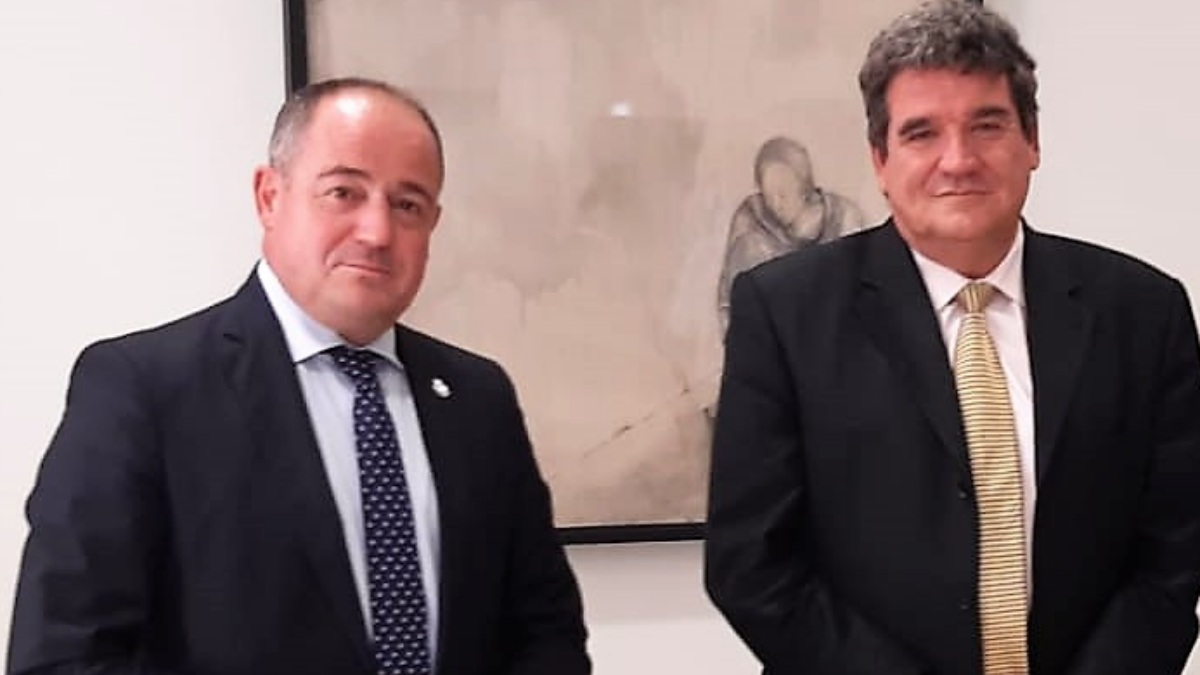 Emilio Sáez y el Ministro Escrivá
