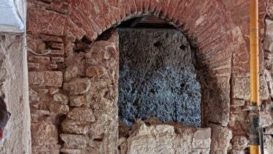 Las excavaciones arqueológicas en el castillo de Isso dejan al descubierto la puerta monumental de entrada a la fotaleza