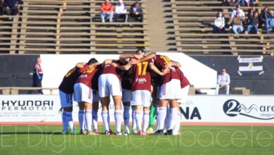 El Albacete hacía piña antes de empezar el partido en la Línea de la Concepción