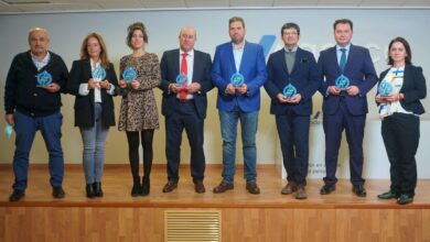 Representantes de las nuevas empresas distinguidas por ADECA