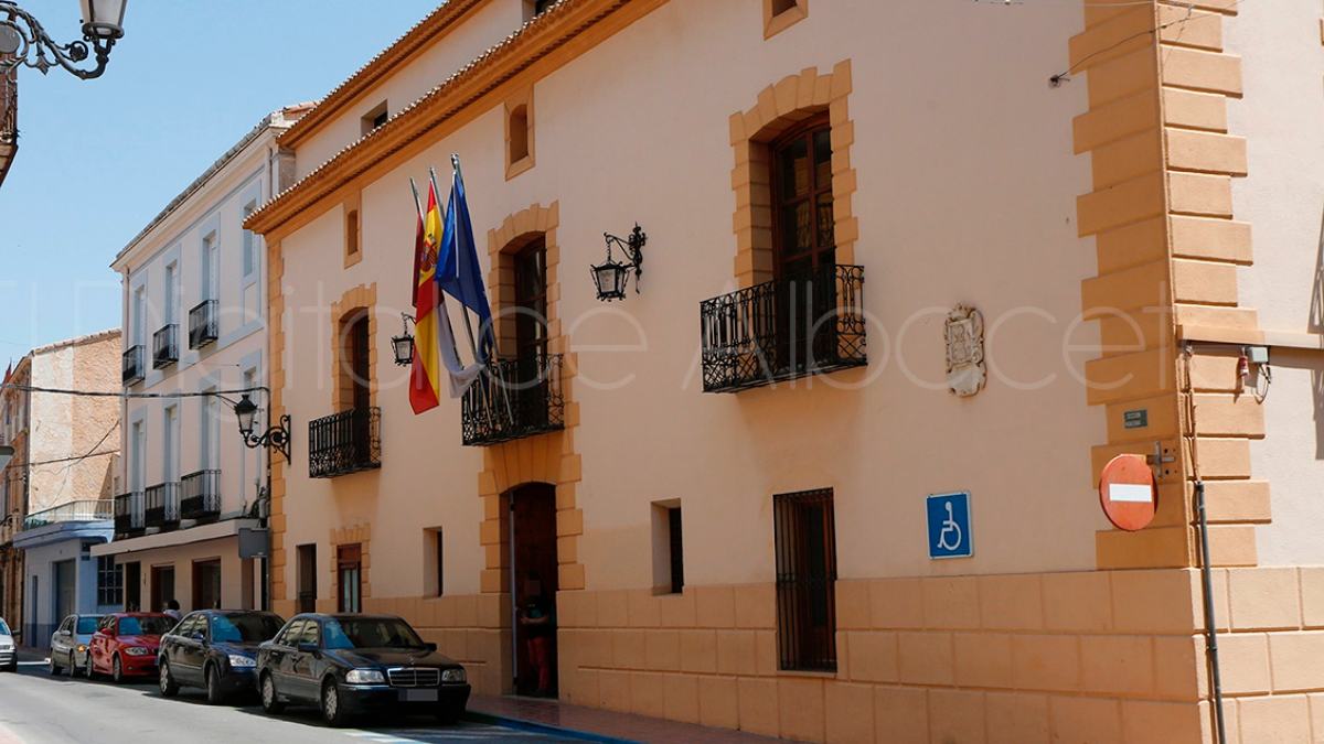 Fachada del Ayuntamiento de Caudete
