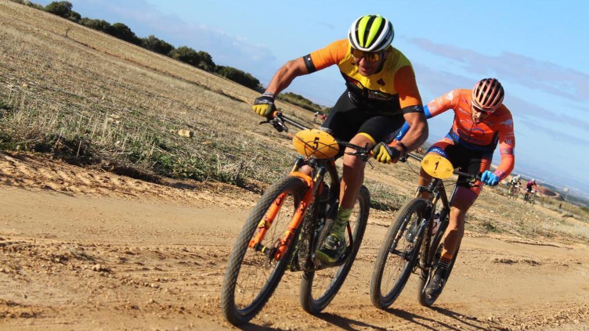 Ciclistas BTT Circuito de la Diputación provincial de Albacete