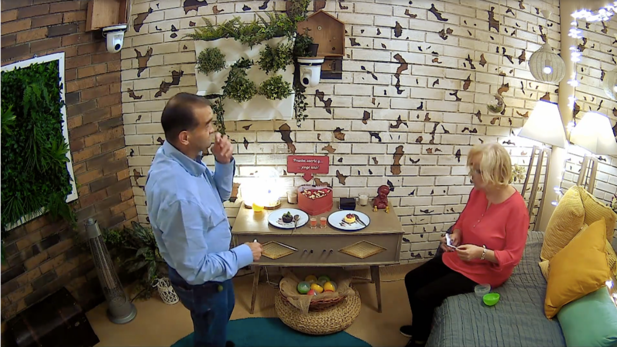 Un momento de la participación de Ana María en 'First Dates'