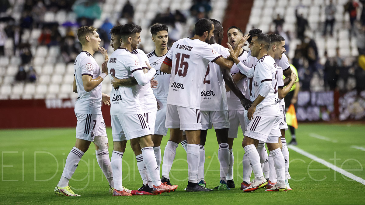 Alegría tras un gol del Albacete Balompié