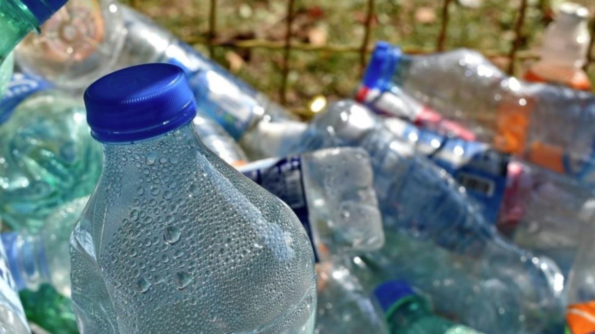 El impuesto sobre los envases plásticos podría poner en riesgo de quiebra al 95% de las empresas del sector