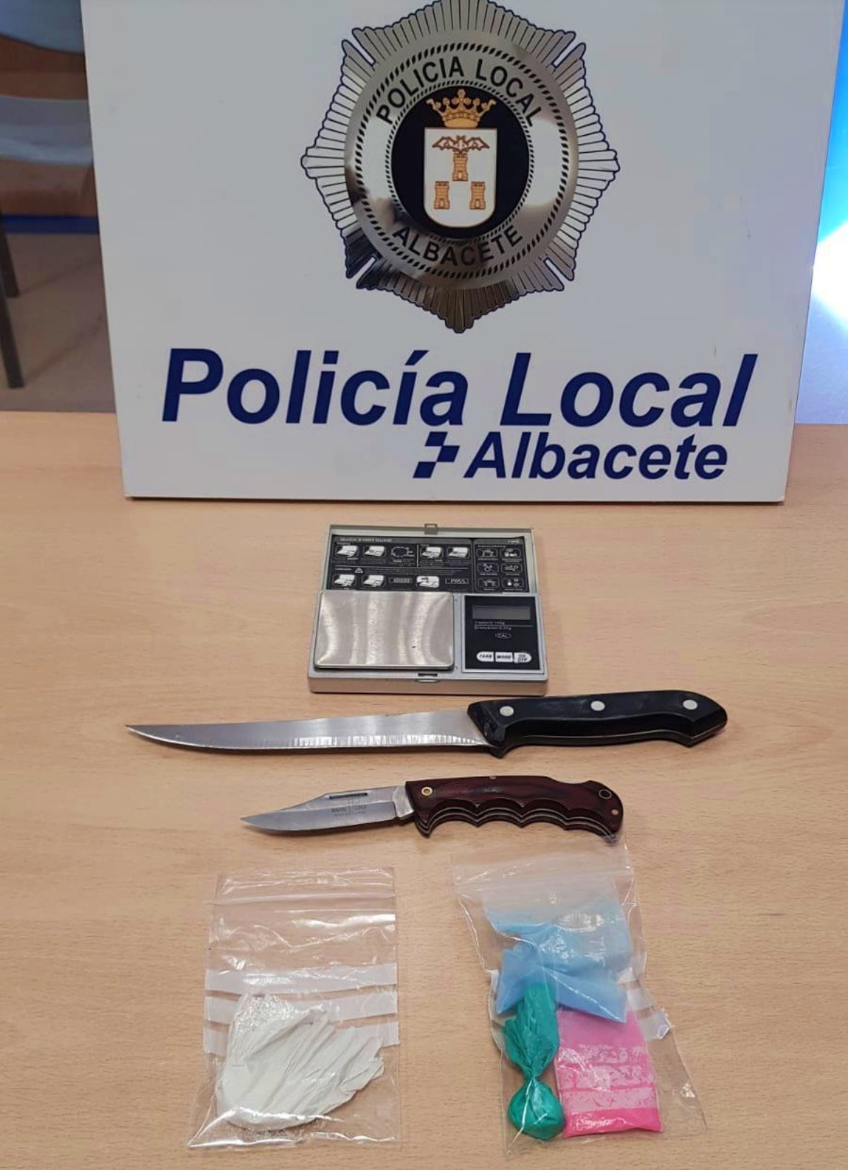 Armas y droga intervenidas por la Policía Local de Albacete