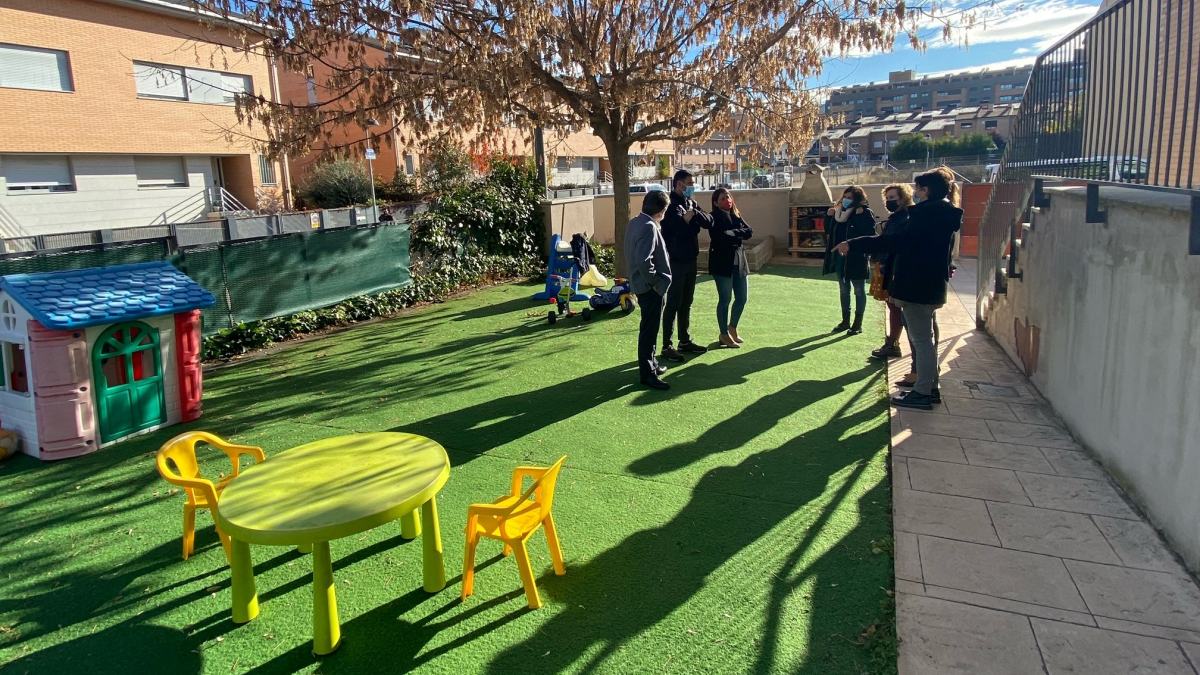 El Gobierno regional reconoce el valor de las entidades que trabajan con menores acogidos en hogares tutelados y programas de intervención