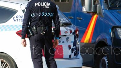 Policía Local de Albacete y Policía Nacional en una foto de archivo
