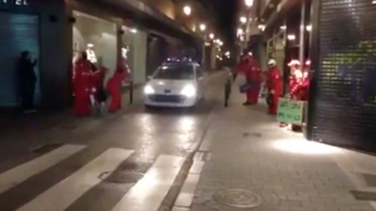 El vídeo viral de la Policía Local de Albacete en Carnaval y unos mecánicos de la Fórmula 1