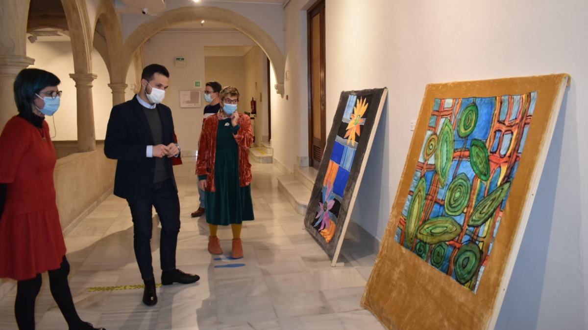 El diputado de Cultura recorre la exposición