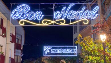 Luces de navidad instaladas en Valdepeñas