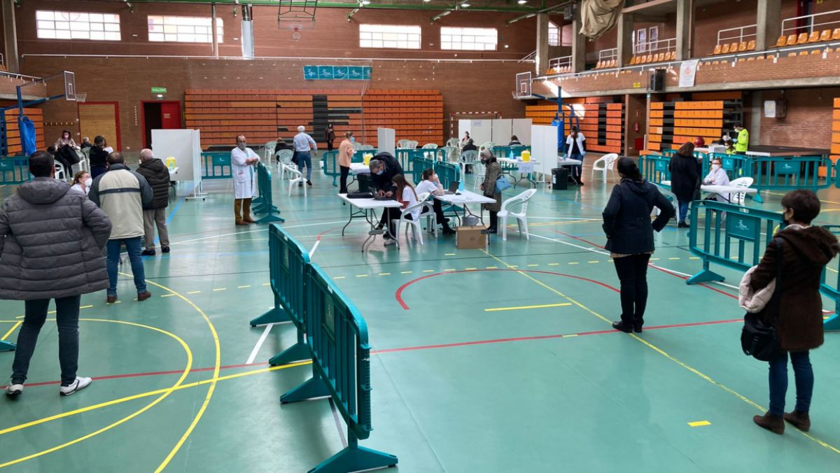 Castilla-La Mancha activa el Servicio de Vacunación Centralizada de la ciudad de Albacete como refuerzo a Atención Primaria en la administración de dosis frente a la Covid-19