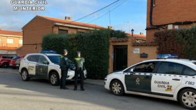 La Guardia Civil, en el marco de la Operación FONA, ha detenido a tres hombres, todos ellos de 19 años de edad