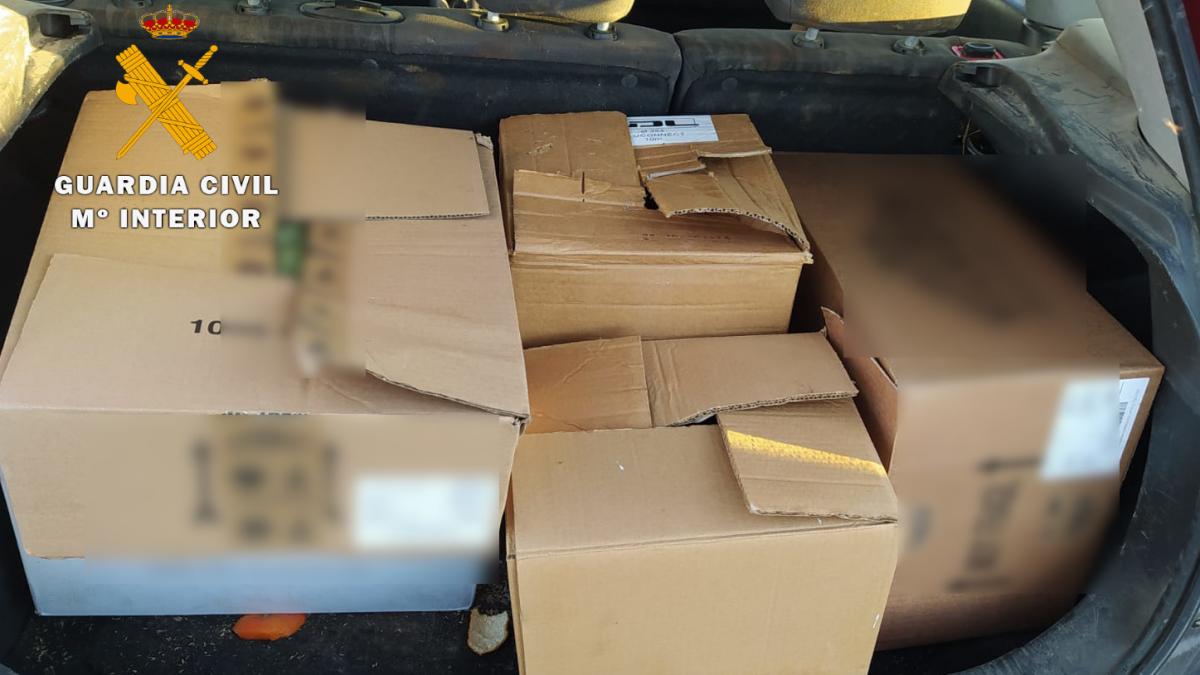 La Guardia Civil de Albacete detiene a dos personas en un dispositivo operativo e interviene más de 10 kilos de cogollos de marihuana