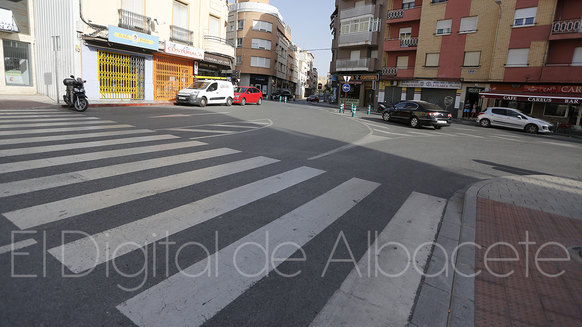 Paso de peatones plaza de Carretas. Foto de archivo