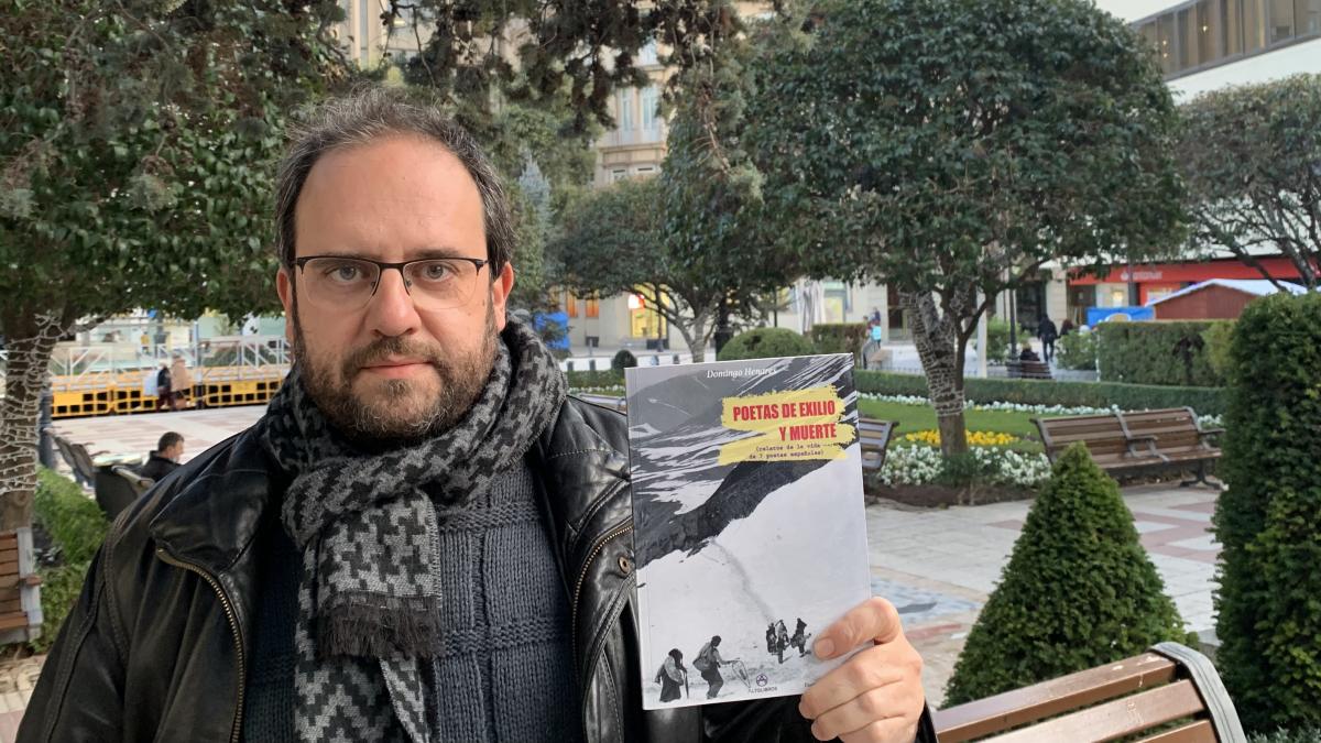 El escritor y cantautor albaceteño Domingo Henares ha publicado ‘Poetas de exilio y muerte’