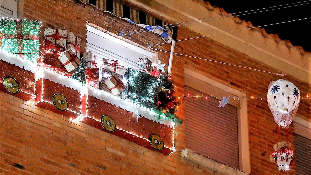 El tercer galardón, con tarjeta de 150 euros, ha reconocido la decoración de una vivienda, situada en la calle Lugo, en el barrio de El Pilar de Albacete