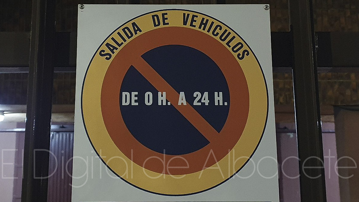 Placa de vado en Albacete