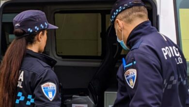 Dos agentes de la Policía Local de Albacete en una foto de archivo