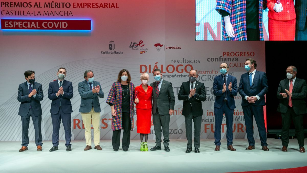 Page anuncia un nuevo acuerdo con los agentes sociales, con 320 medidas