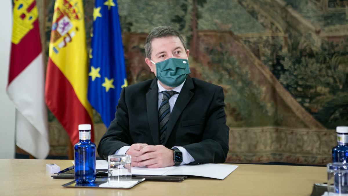 Presidente de Castilla-La mancha, Emiliano García Page, en la reunión de la Comisión de Salud Pública y Vacunación