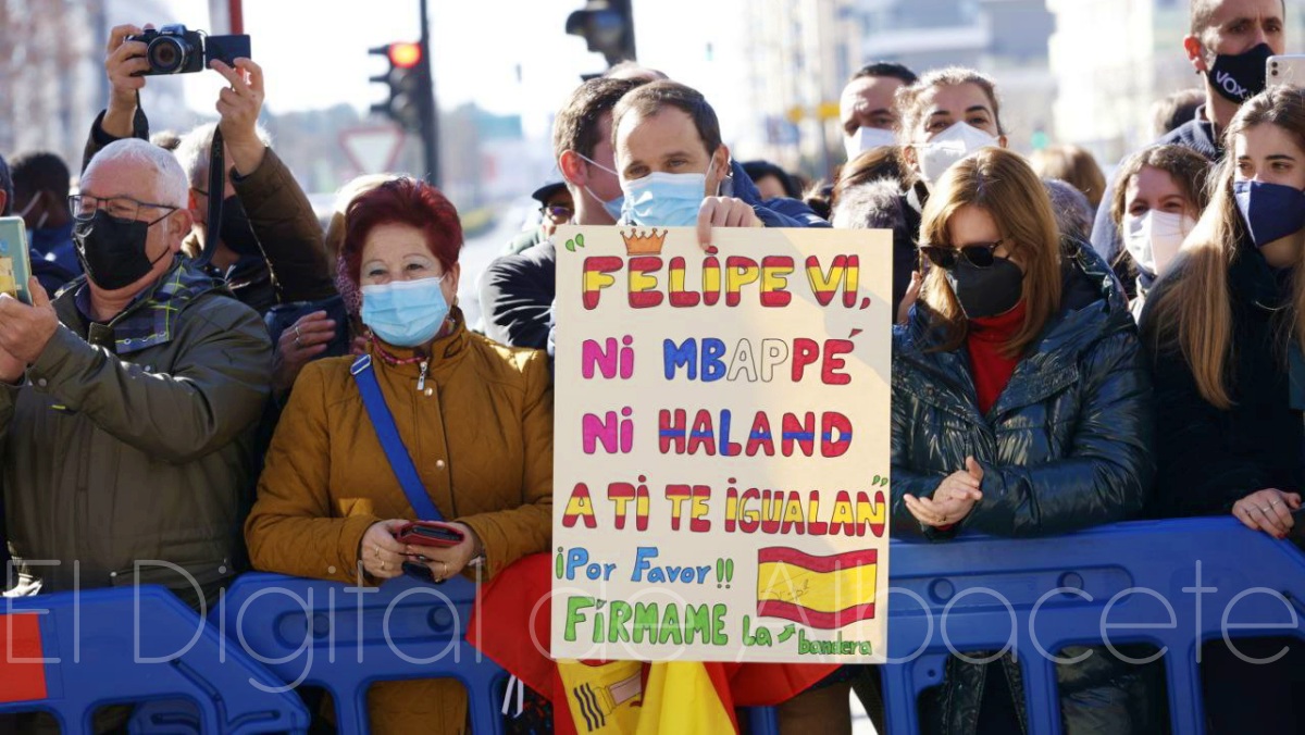 Los vecinos de Albacete han recibido con alegría al Rey Felipe VI