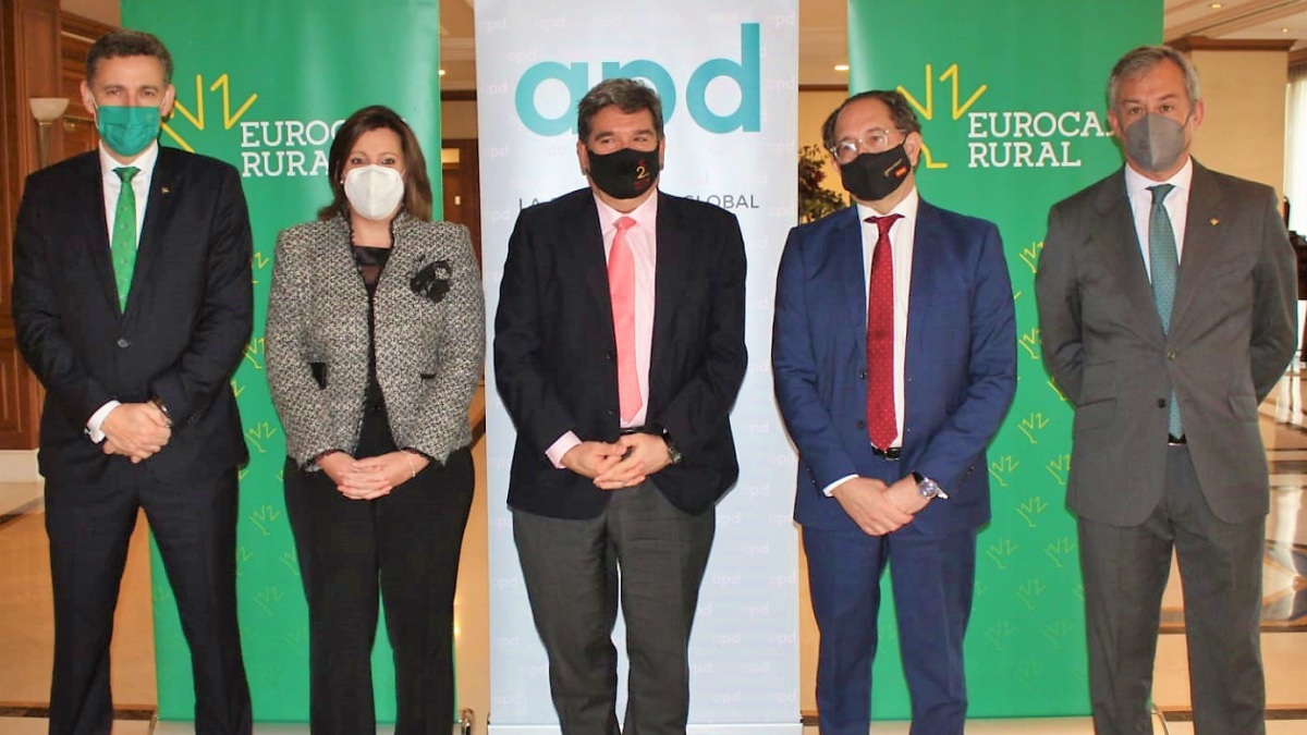 El presidente de la entidad financiera, Javier López Martín, ha intervenido en una jornada organizada por APD para resaltar la implicación de Eurocaja Rural con el colectivo empresarial y su lucha contra la exclusión financiera