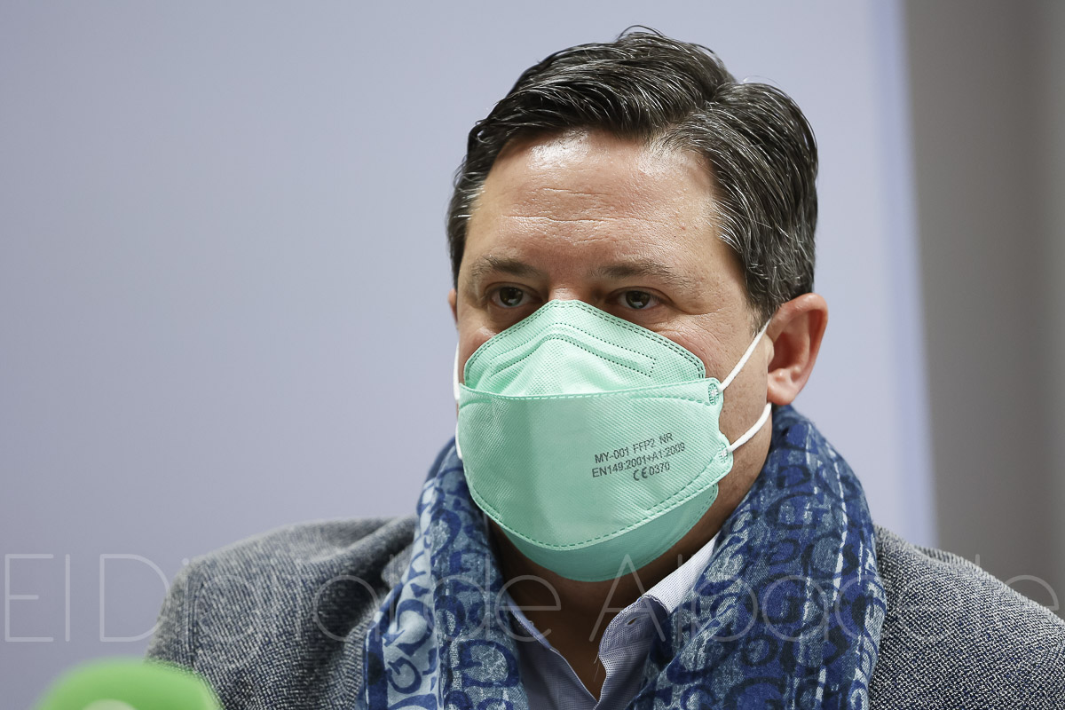 El presidente del Colegio de Farmacéuticos de Albacete, José Javier Martínez