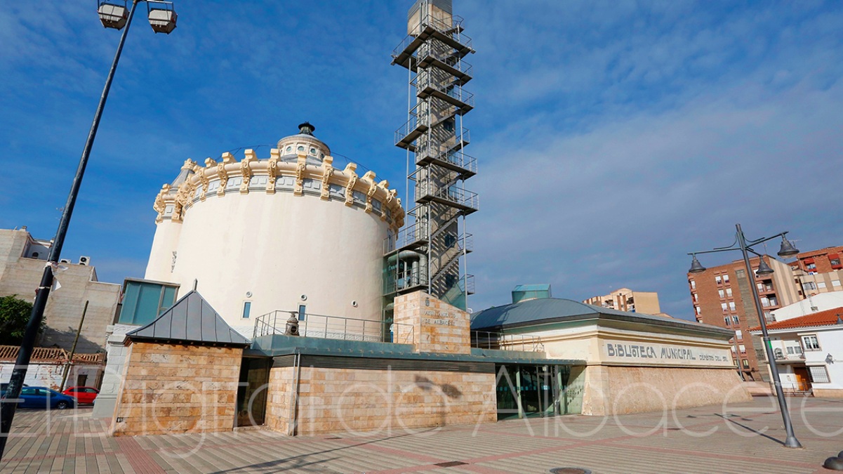 Biblioteca de los Depósitos del Sol en Albacete