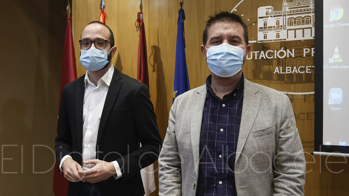 El presidente de la Diputación de Albacete, Santiago Cabañero; y el vicepresidente de la Diputación, Fran Valera