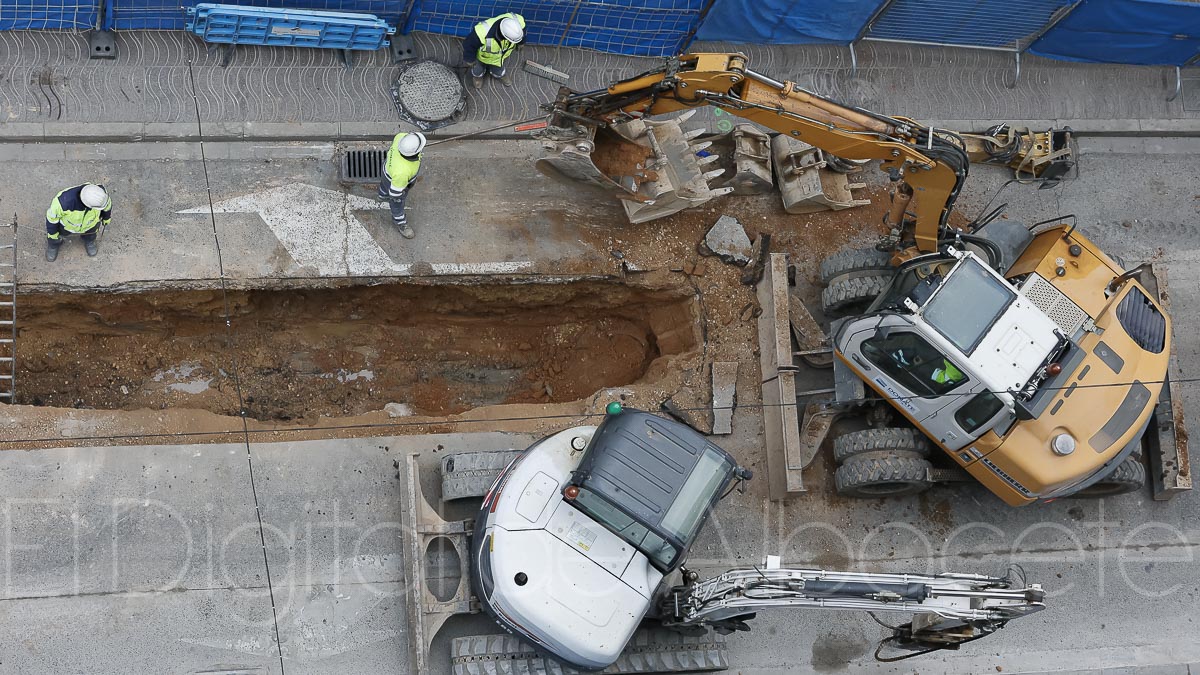 Obras en la calle Tesifonte Gallego de Albacete