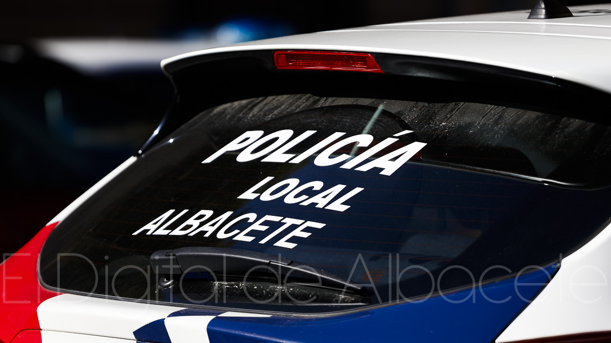 Coche patrulla de la Policía Local de Albacete