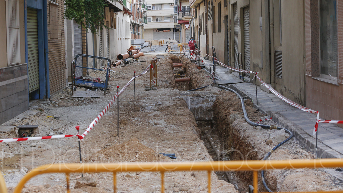 Obras en las calles del barrio de El Pilar / Imagen de archivo