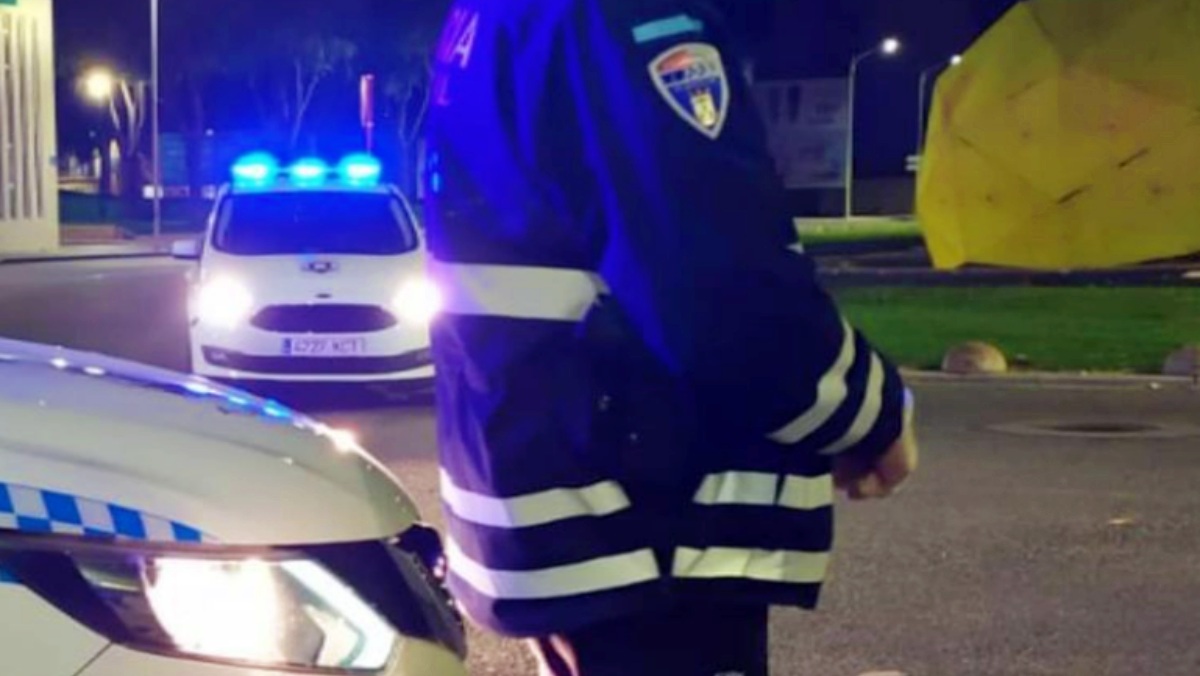 Un agente de la Policía Local de Albacete en una foto de archivo