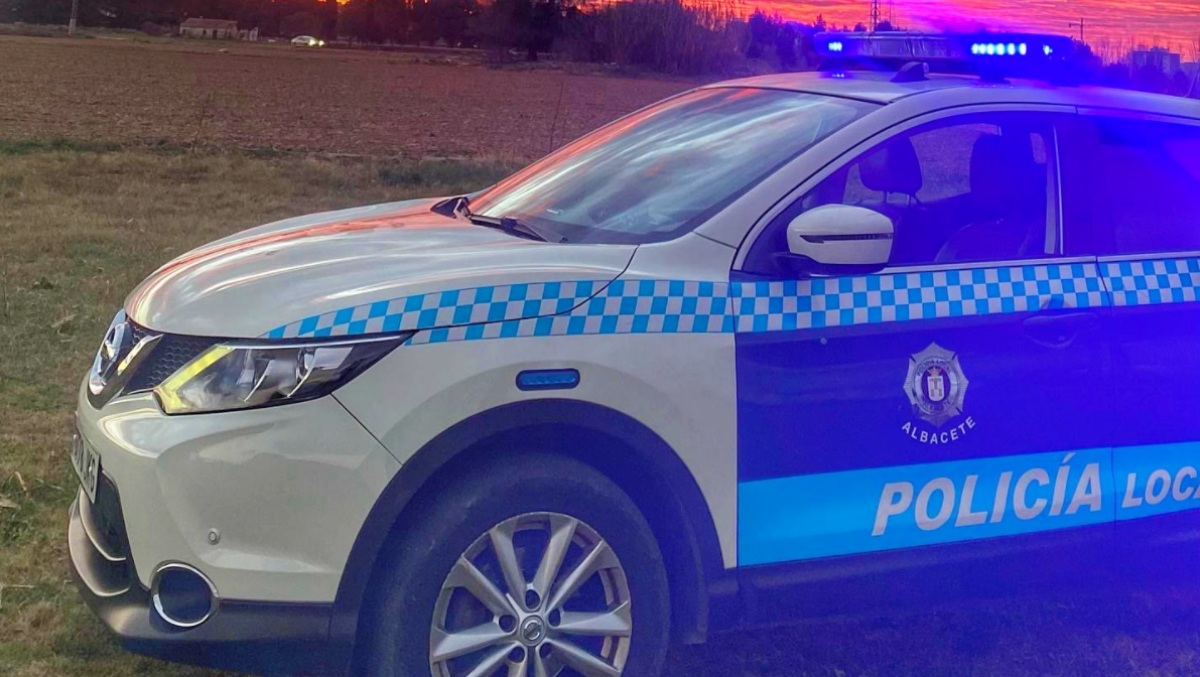 Un coche patrulla de la Policía Local de Albacete