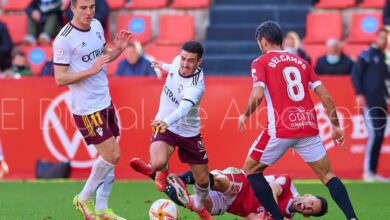 Un lance del partido entre el Nàstic y el Albacete