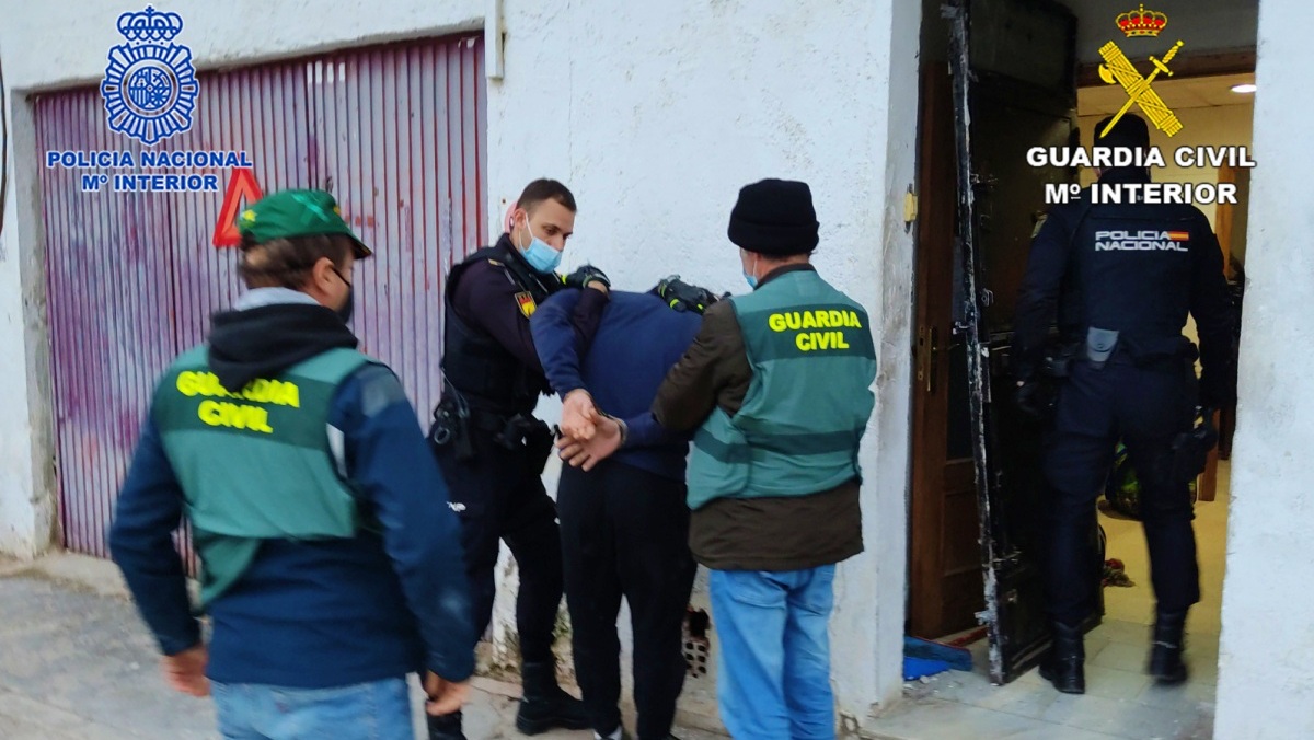 Uno de los detenidos tras varios alunizajes en Albacete