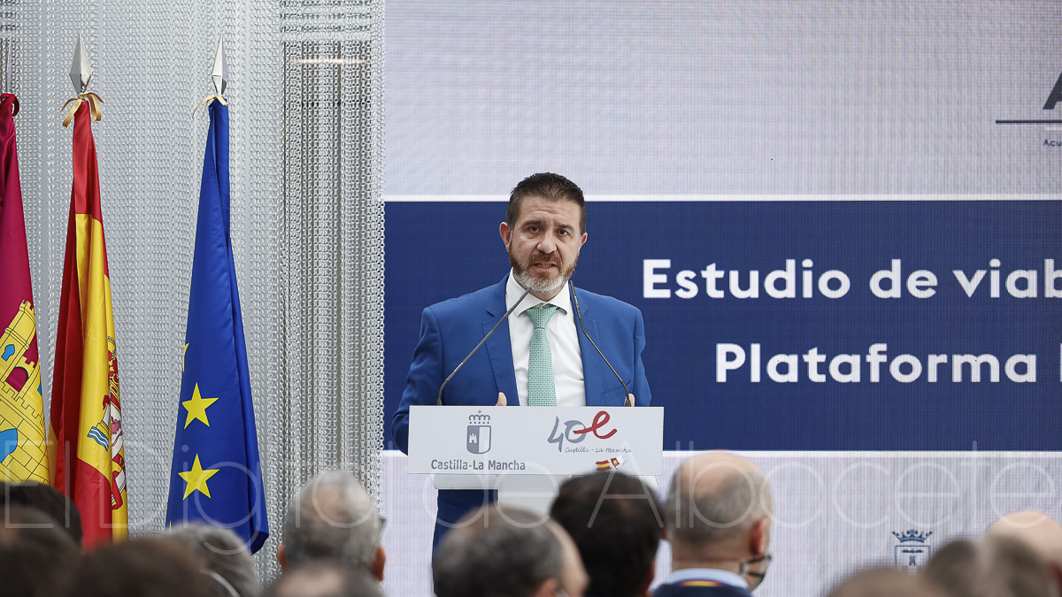 El presidente de la Diputación de Albacete, Santiago Cabañero