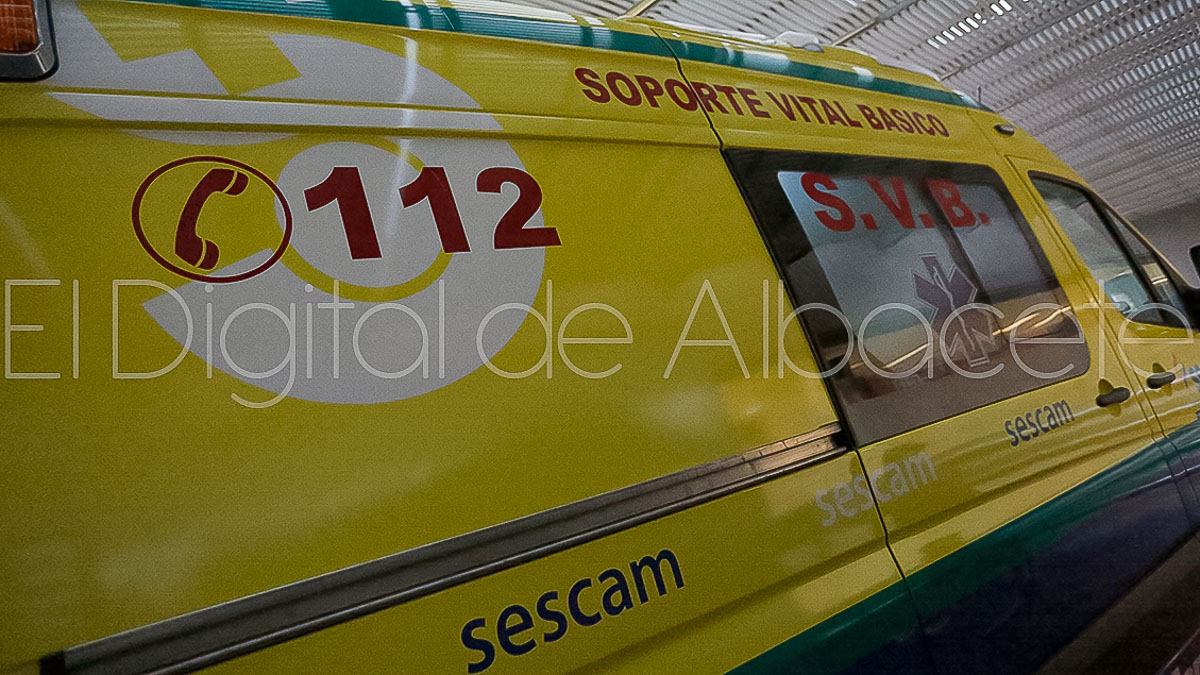 Ambulancia del SESCAM en Albacete